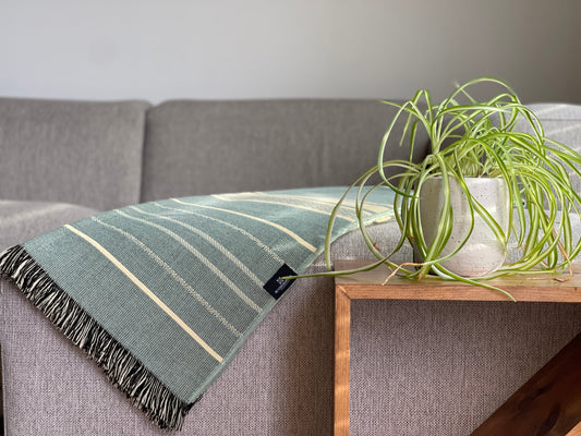 Equinoccio Throw Blanket - Mint / Natural