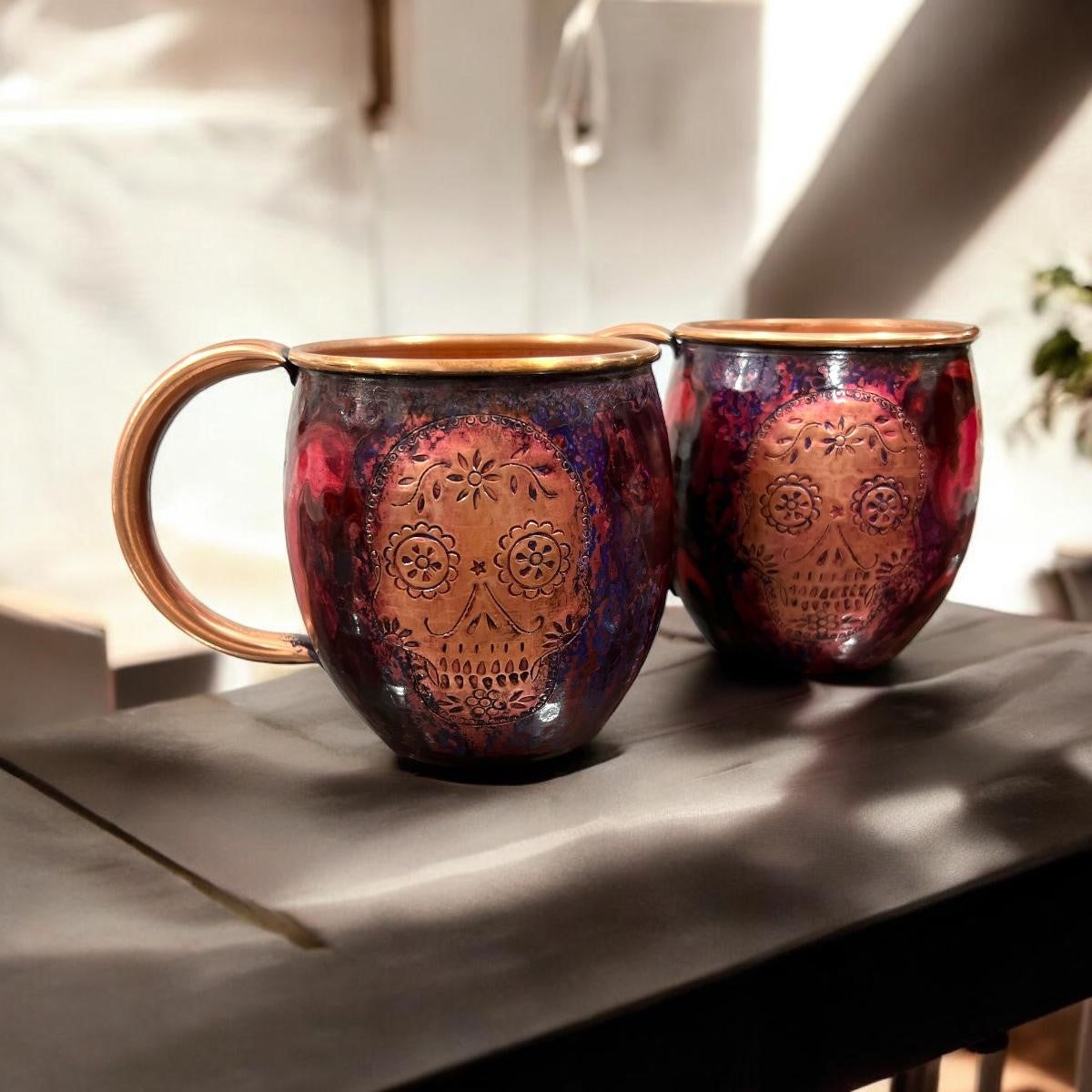💀✨ Set of Two Copper Barrel Mugs – Chiselled Skull Design | Purple Marbled Hammered Finish