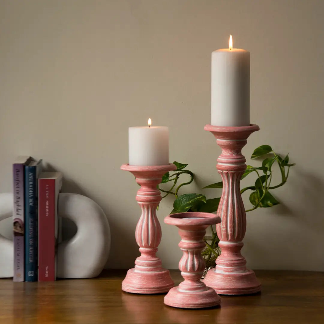 🌸✨ Rosé Reverie Pillar Candleholder Set – Handcarved Mango Wood | Washed Pink Finish